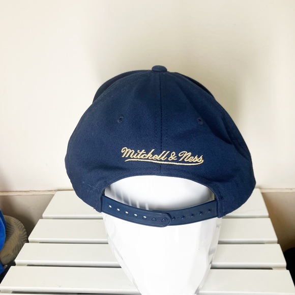 University of Notre Dame Mitchell and Ness Cap Hat One Size Fits Most EUC - Picture 2 of 4